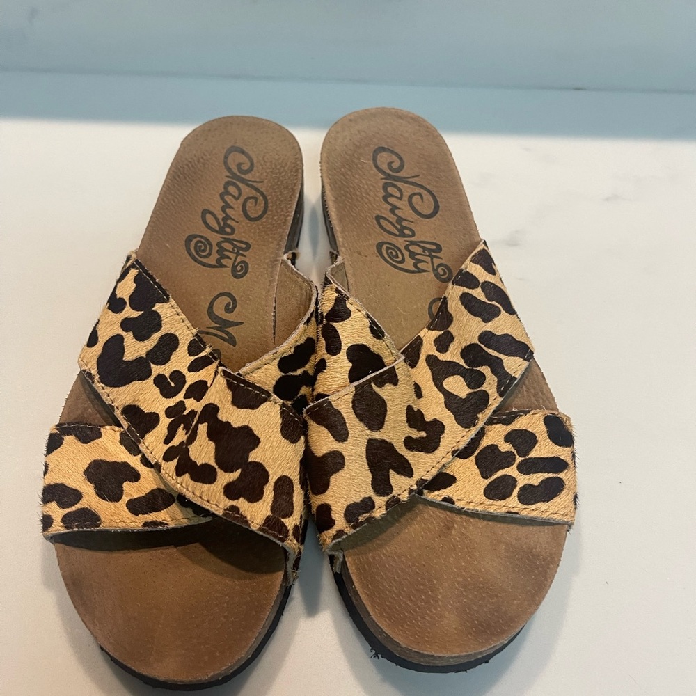 Naughty Monkey Leopard Sandals 8.5